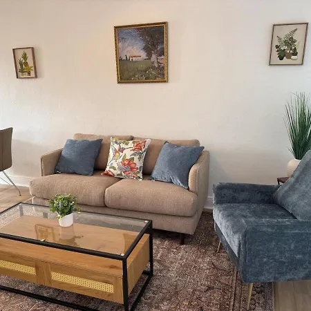 Comfort Apartment Near The Beach